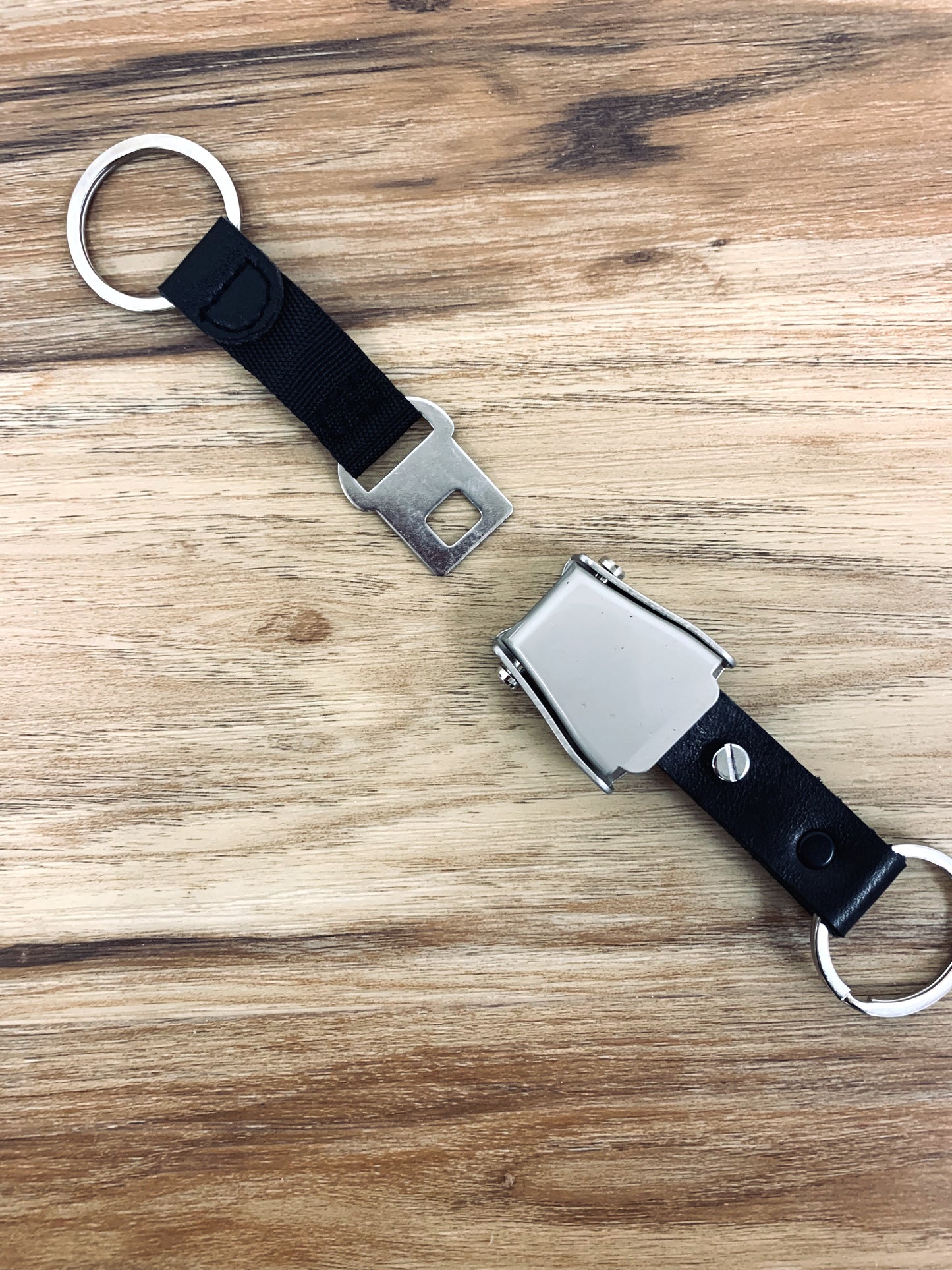 Mini Seat Belt Keychain - 3 in 1 Breakaway with Engraving on Leather